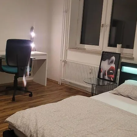 Mit Grossem Balkon Апартаменты *