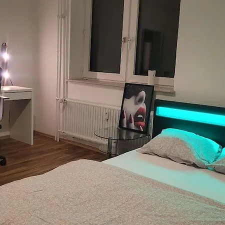 Mit Grossem Balkon Апартаменты *