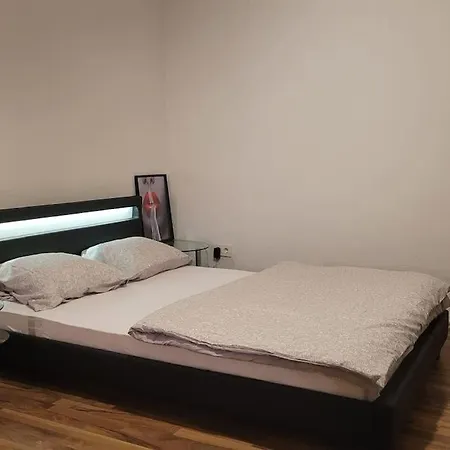 Mit Grossem Balkon Апартаменты *